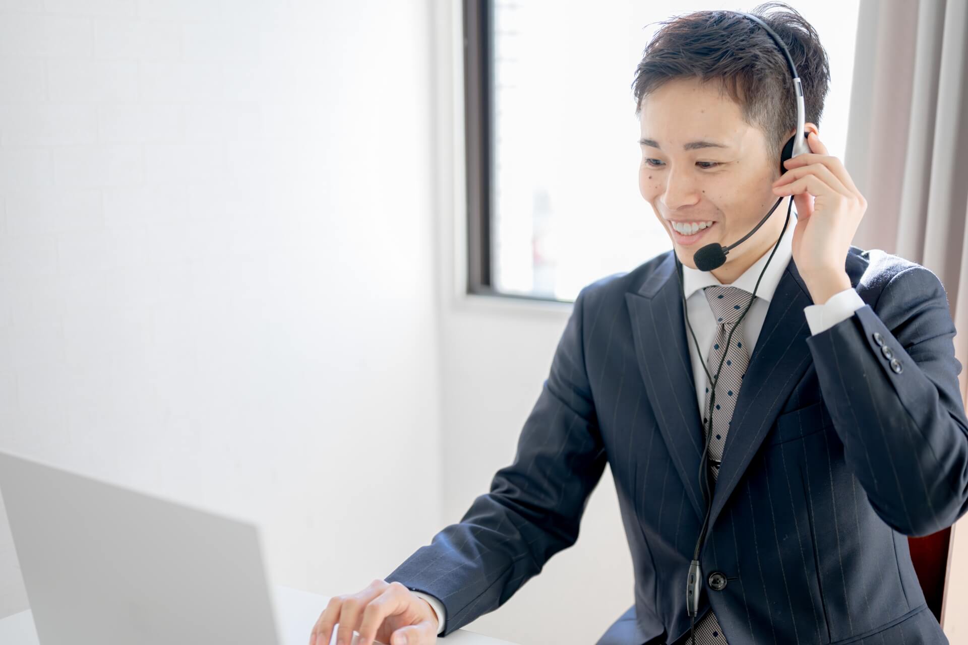 まずは、お電話またはお問い合わせフォームよりご相談ください。